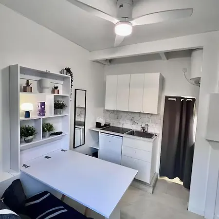 Mini-studio De 15m2 A 8 Min De Paris Apartman *