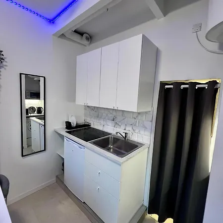 公寓 Mini-studio De 15m2 A 8 Min De Paris